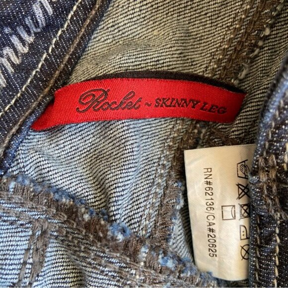 Guess Premium jeans Rocket skinny leg style low rise dark blue stretchy size 26 - Picture 5 of 14